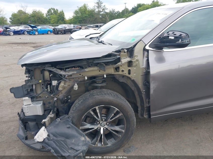 2018 Toyota Highlander Le VIN: 5TDZZRFH2JS245086 Lot: 45673788