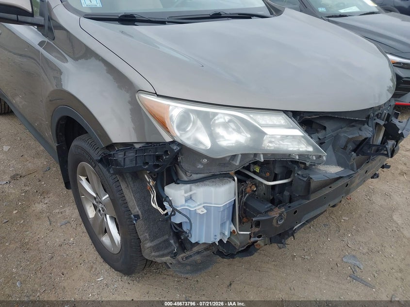 2015 Toyota Rav4 Xle VIN: JTMRFREV9FD157185 Lot: 45673796