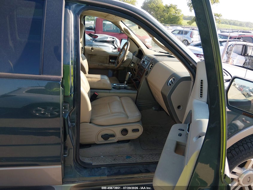 2005 FORD F-150 auction photo 5