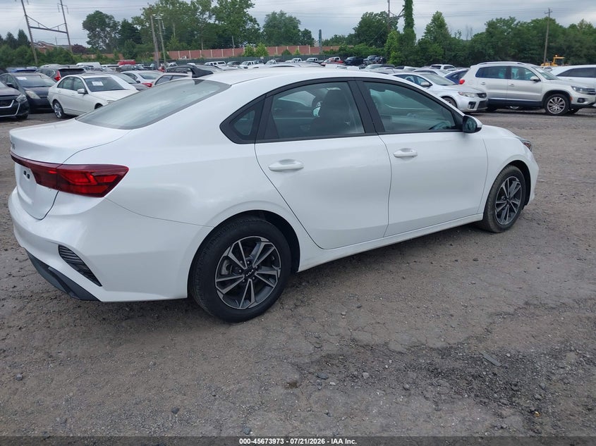 2024 Kia Forte Lxs VIN: 3KPF24AD9RE721886 Lot: 45673973