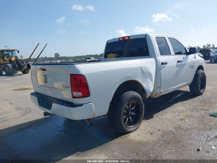 Vin: 1c6rr7fg1js302095, lot: 46172591, ram 1500 express  4x4 6'4 box 20184