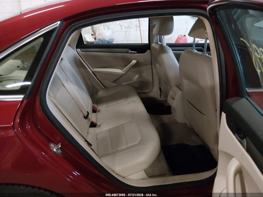 2015 VOLKSWAGEN PASSAT auction photo 8