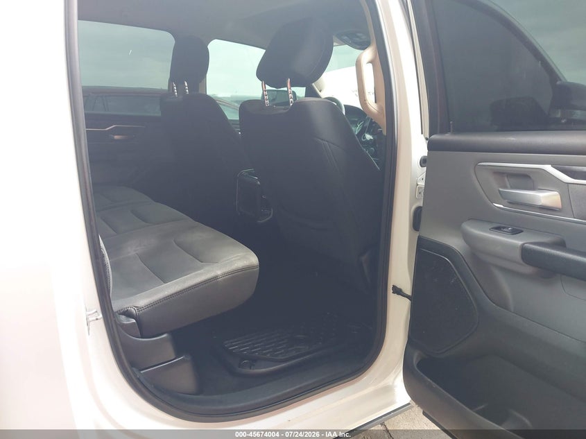 2019 RAM 1500 auction photo 8