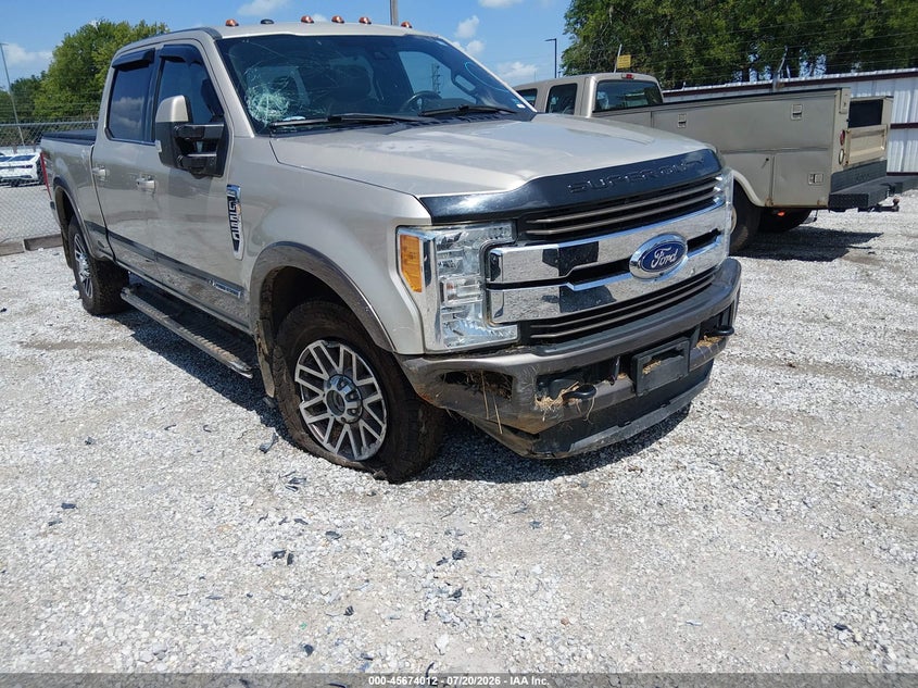 2017 Ford F-250 King Ranch VIN: 1FT7W2BT0HEF30483 Lot: 45674012
