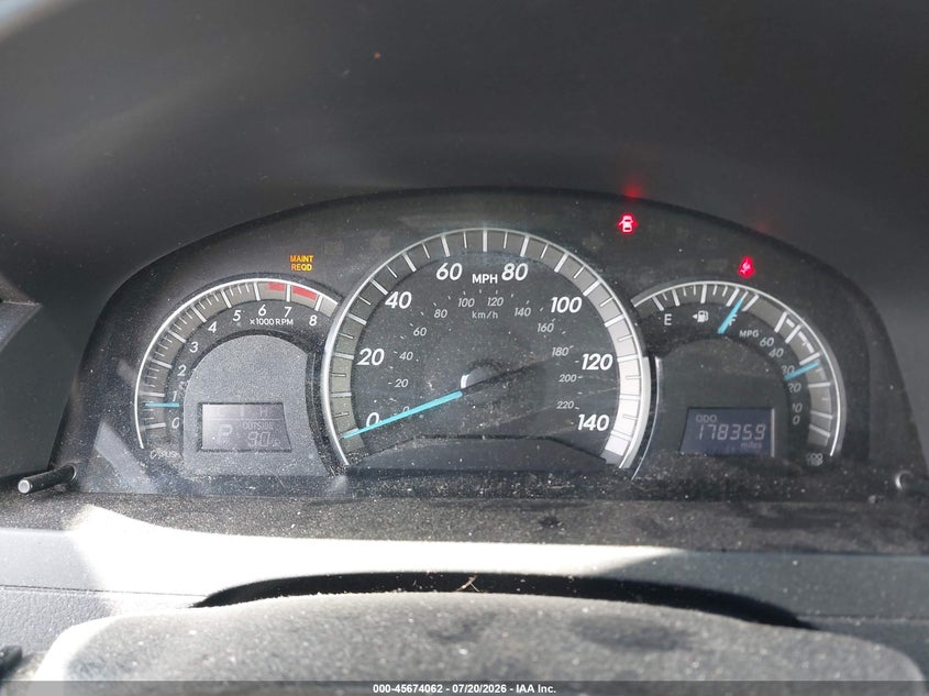 2012 TOYOTA CAMRY auction photo 7