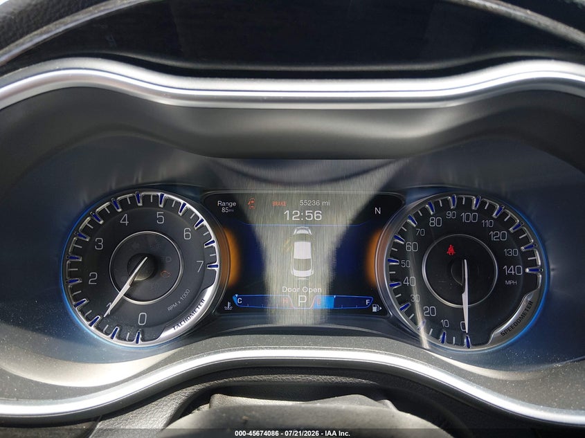 2015 CHRYSLER 200 auction photo 7