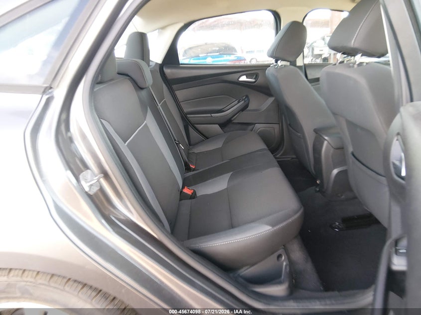 2014 Ford Focus Se VIN: 1FADP3F26EL105130 Lot: 45674098