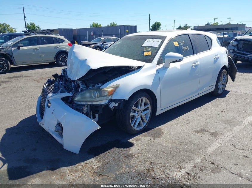 Vin: jthkd5bh8f2238204, lot: 46172820, lexus ct 200h 20152