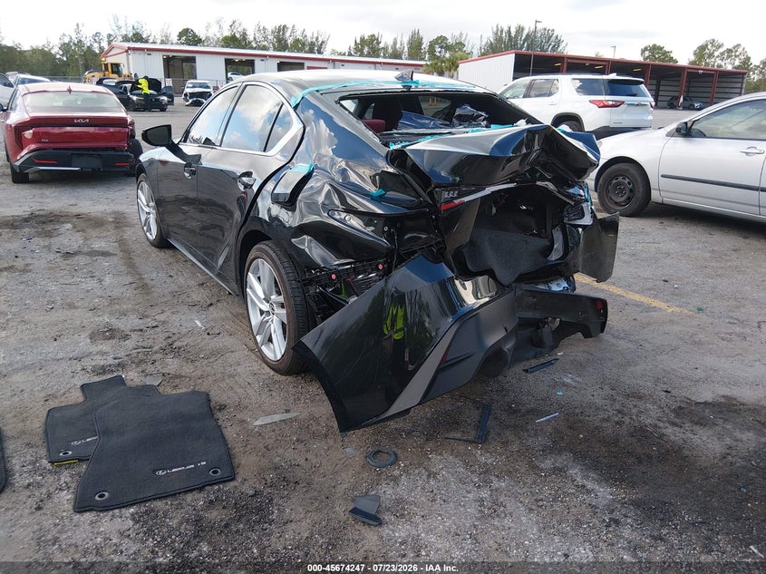 Vin: jthca1d22r5130226, lot: 46172847, lexus is 300 20243