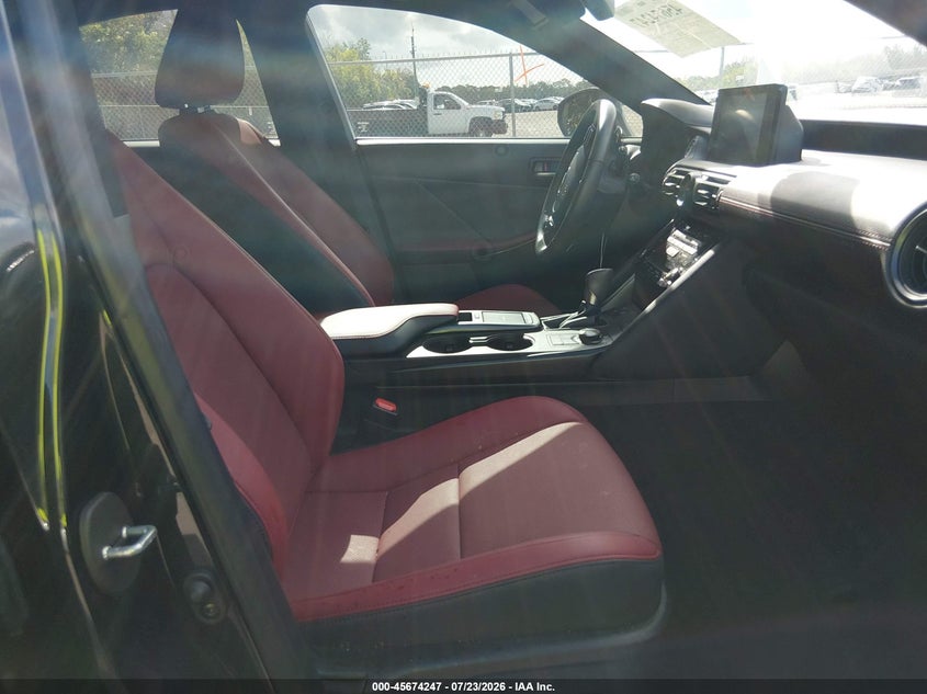 2024 LEXUS IS 300 auction photo 5