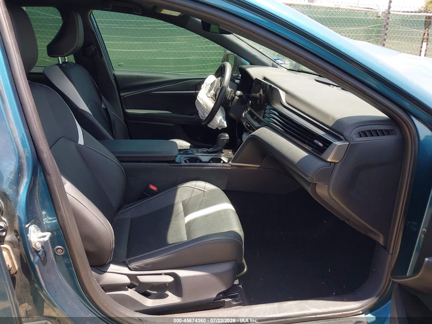 TOYOTA CAMRY - zdjęcie 5