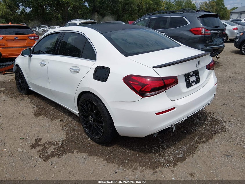 MERCEDES-BENZ A 220 2019 VIN WDD3G4FB6KW027380