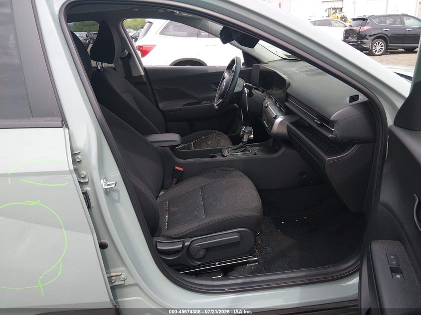 2025 HYUNDAI KONA auction photo 5