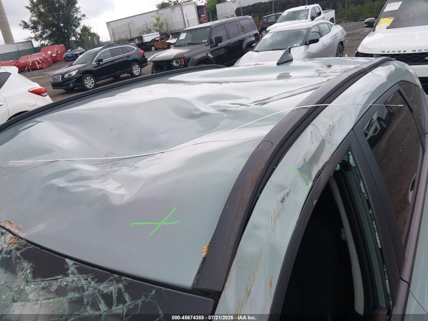 2025 HYUNDAI KONA auction photo 6