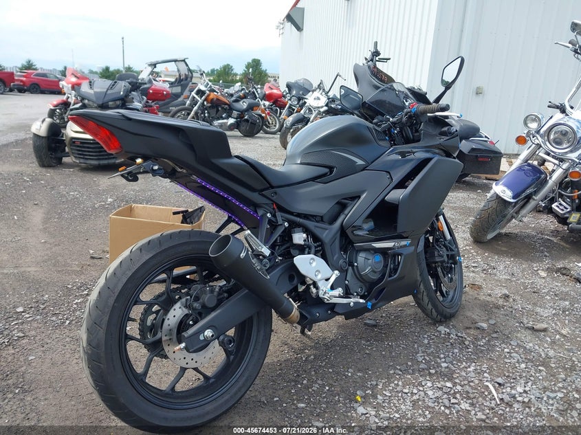 2025 YAMAHA YFZ320 auction photo 4