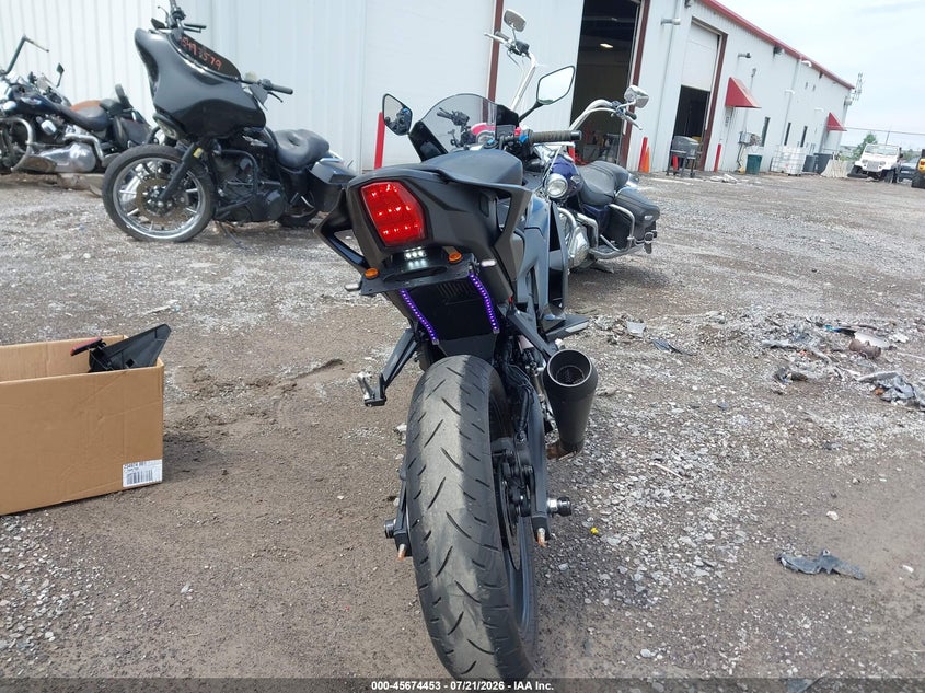 2025 YAMAHA YFZ320 auction photo 6