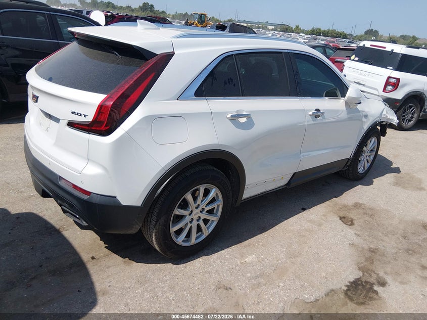 2019 CADILLAC XT4 auction photo 4