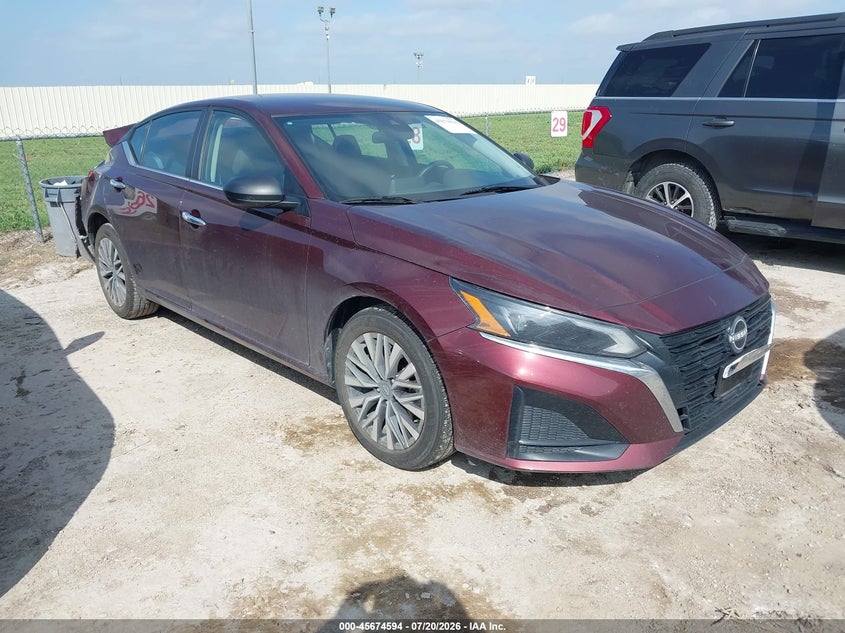 2025 NISSAN ALTIMA SV FWD — Галерея фотографий