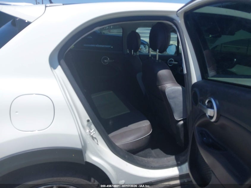 2017 FIAT 500X auction photo 8