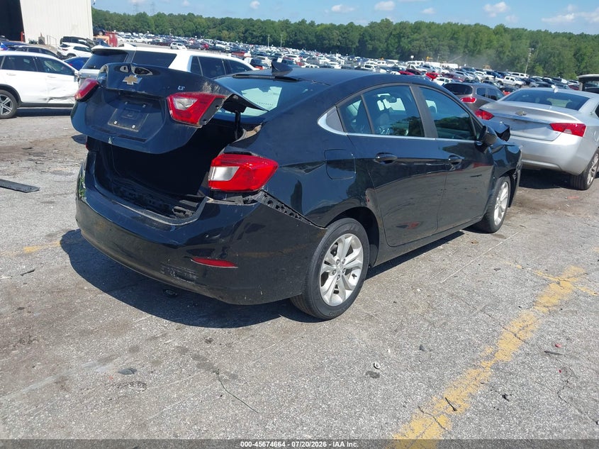 2019 CHEVROLET CRUZE auction photo 4