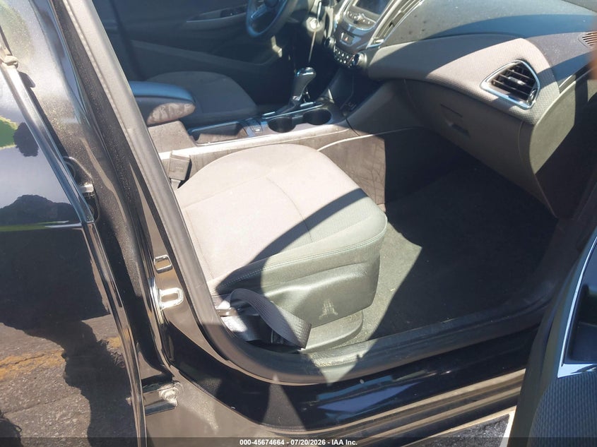 2019 CHEVROLET CRUZE auction photo 5