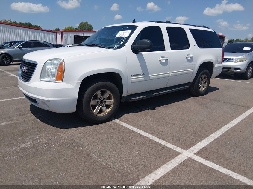 2013 GMC YUKON XL 1500 auction photo 2