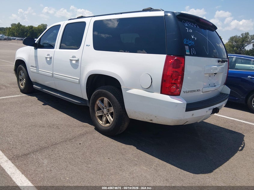 2013 GMC YUKON XL 1500 auction photo 3