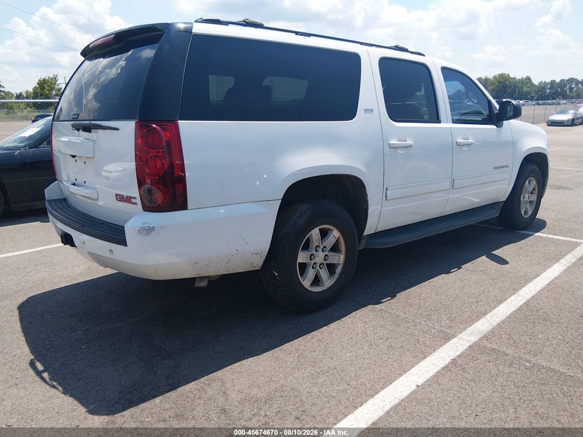 2013 GMC YUKON XL 1500 auction photo 4