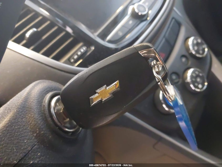 CHEVROLET TRAX 2020 VIN KL7CJKSB6LB030517