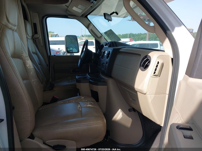 2017 FORD E-450 CUTAWAY auction photo 6