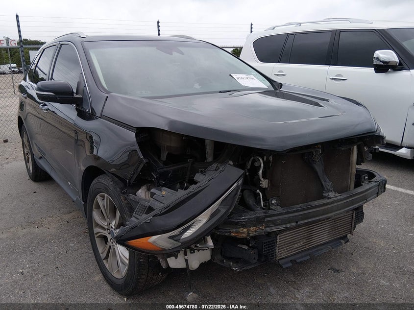 2019 Ford Edge Titanium