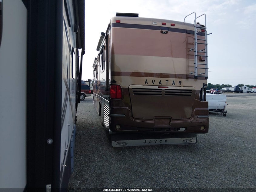 2003 SPARTAN MOTORS MOTORHOME auction photo 3