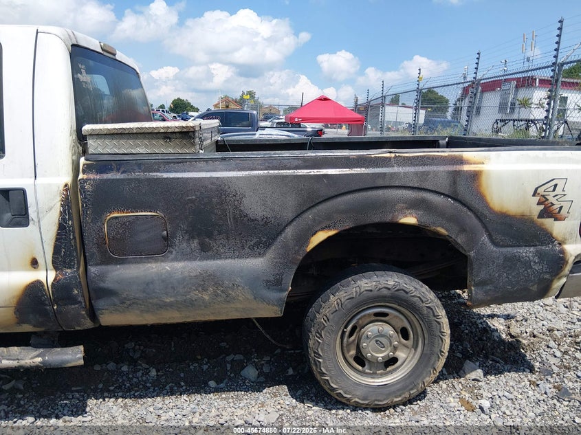 2015 FORD F-250 auction photo 6