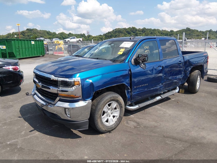 2018 Chevrolet Silverado, Left Side, IAAI, VIN 3GCUKREC1JG123421 — photo 2