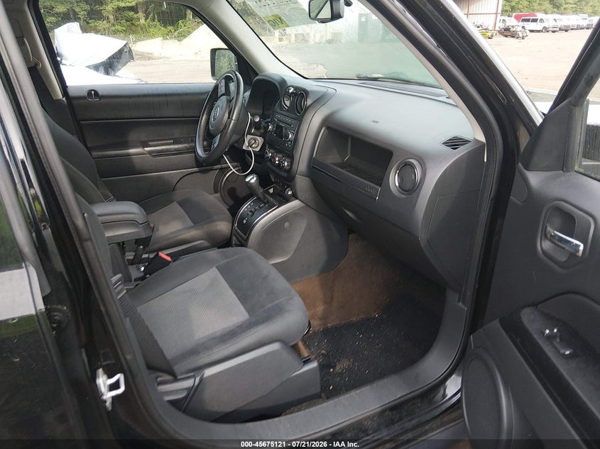 2016 JEEP PATRIOT auction photo 4
