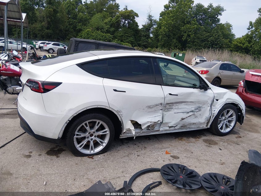 2023 TESLA MODEL Y AWD/LONG RANGE DUAL MOTOR ALL-WHEEL DRIVE · Фото 14