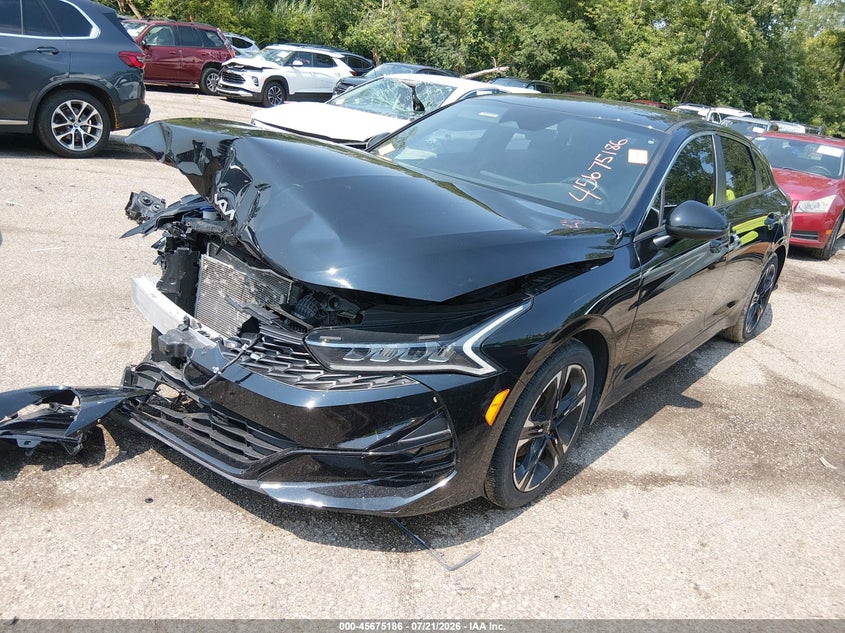 2022 KIA K5 auction photo 2
