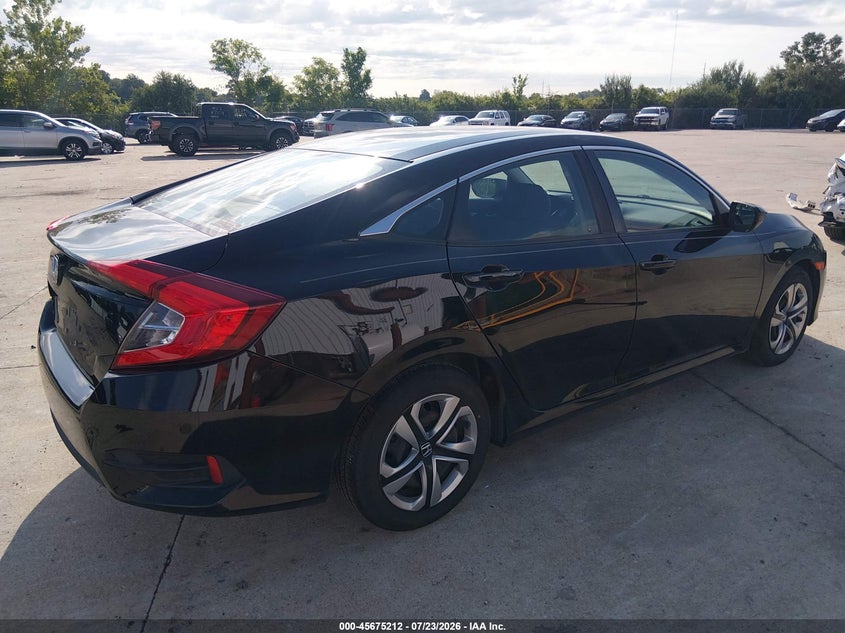 2017 Honda Civic, Левый зад, IAAI, VIN 19XFC2F55HE063775 — фото 2