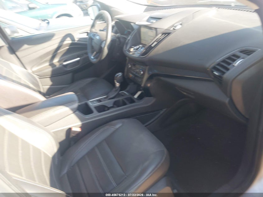2017 FORD ESCAPE auction photo 5
