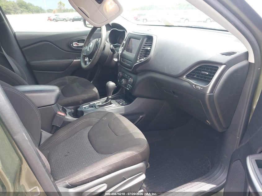 2020 Jeep Cherokee Latitude Fwd VIN: 1C4PJLCB4LD557257 Lot: 45675218