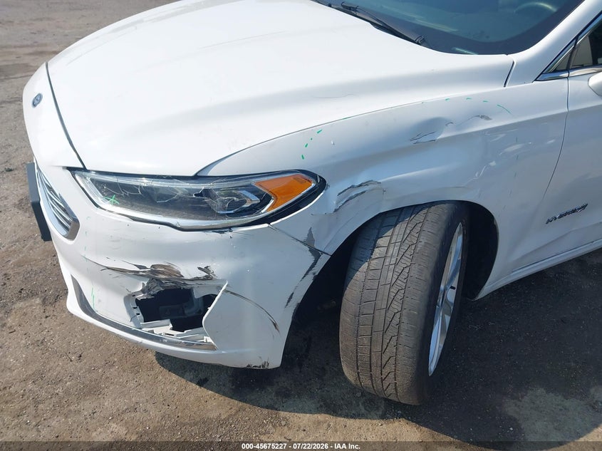 2019 FORD FUSION HYBRID auction photo 6