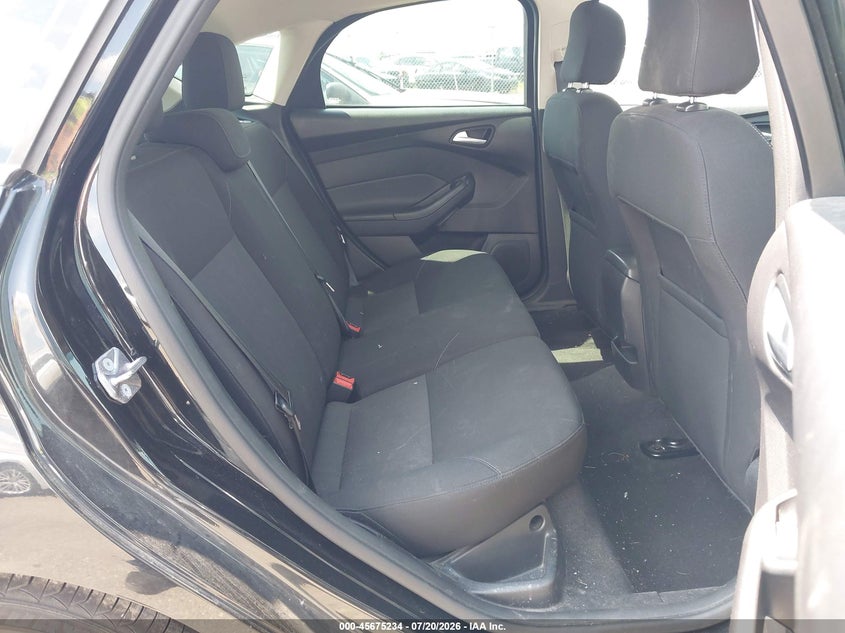 2015 Ford Focus Se VIN: 1FADP3K29FL254039 Lot: 45675234