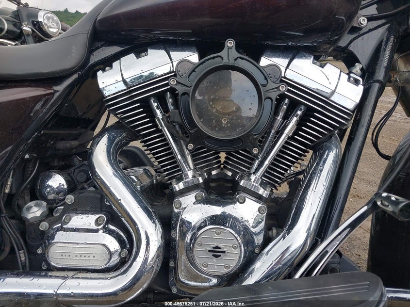 2011 Harley-Davidson Flhx VIN: 1HD1KBM1XBB657696 Lot: 45675251