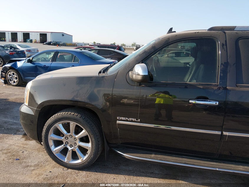 2013 GMC Yukon Xl 1500 Denali VIN: 1GKS2MEF4DR302193 Lot: 45675309