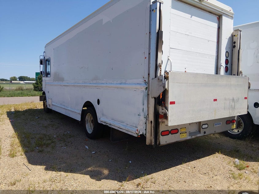 Ford F-59 Commercial Stripped - фото 3