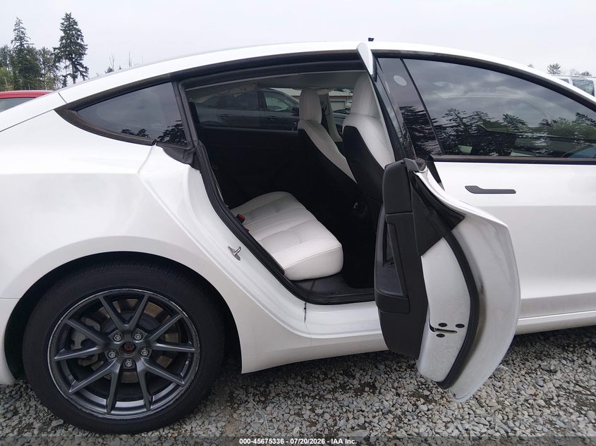 2022 Tesla Model 3 Long Range Dual Motor All-Wheel Drive VIN: 5YJ3E1EB6NF177708 Lot: 45675336
