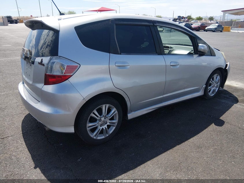 2011 Honda Fit Sport VIN: JHMGE8H52BS003518 Lot: 45675352