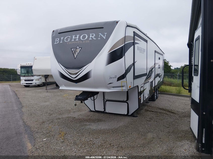 2022 HEARTLAND RV BIG HORN auction photo 2