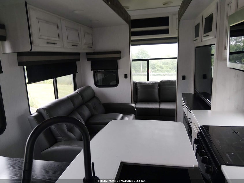 2022 HEARTLAND RV BIG HORN auction photo 5