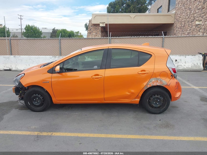 2015 Toyota Prius C Three VIN: JTDKDTB36F1106834 Lot: 45675582